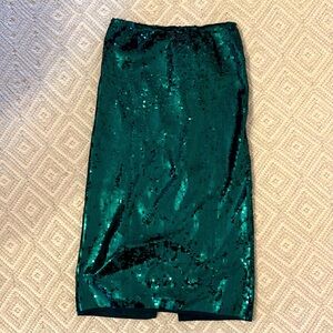 Women’s Sandro green sequins knit midi skirt, designer size 40.